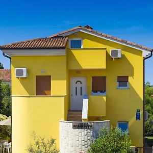 Apartment Manuela Pula