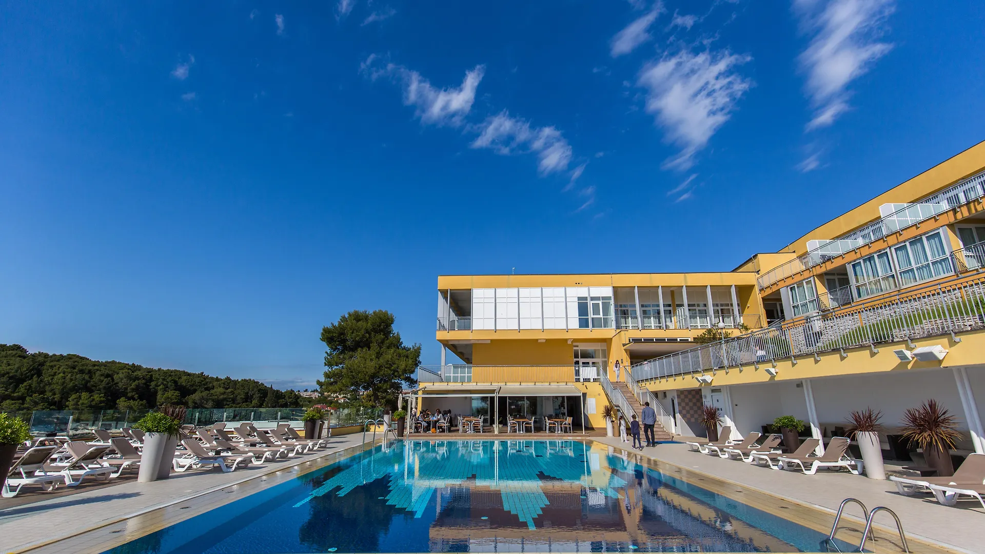 Splendid Resort Pula 3*,